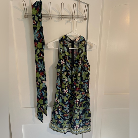 Tory Burch Wrap Romper, M, 100% Rayon, excellent used condition. Belt! Pockets! - Picture 2 of 5